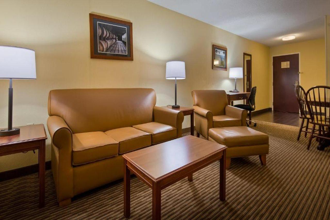Best Western Lawrenceburg Inn Exterior foto